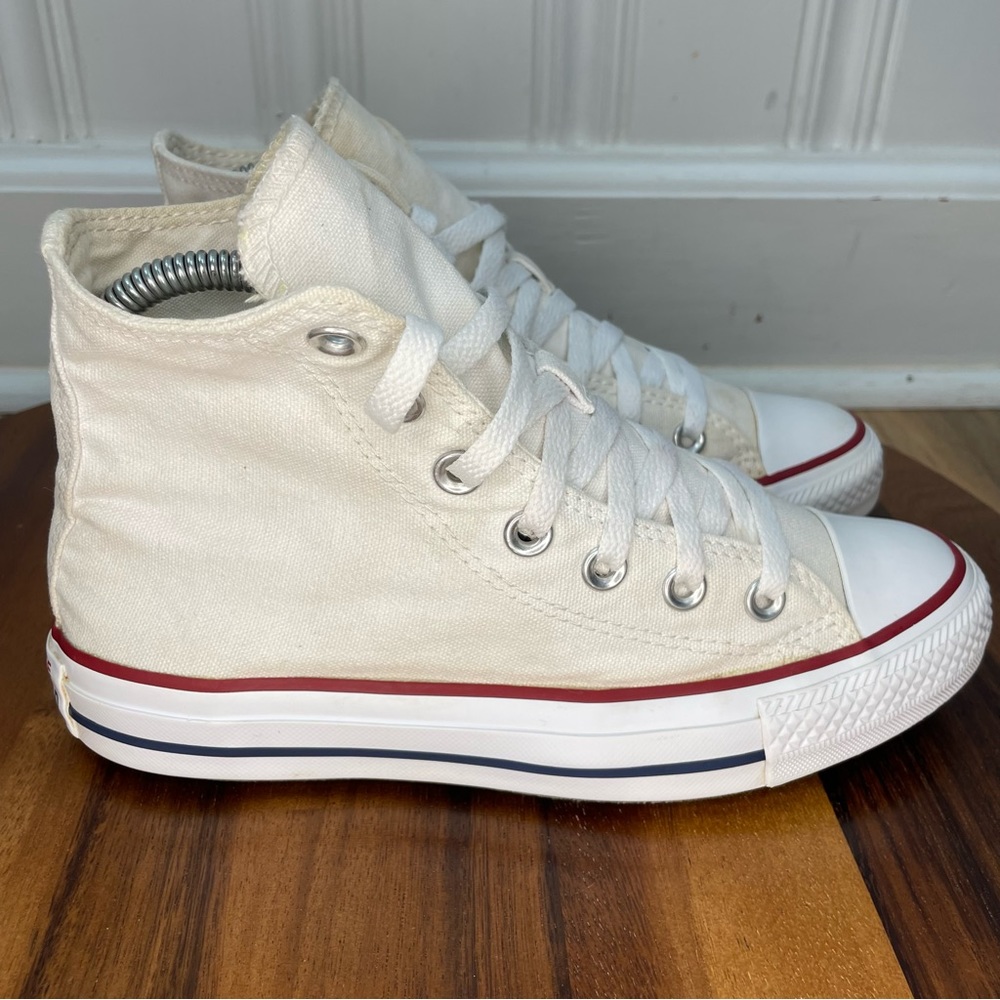 Converse All Star Chuck Taylor Classic White Hightop Sneakers